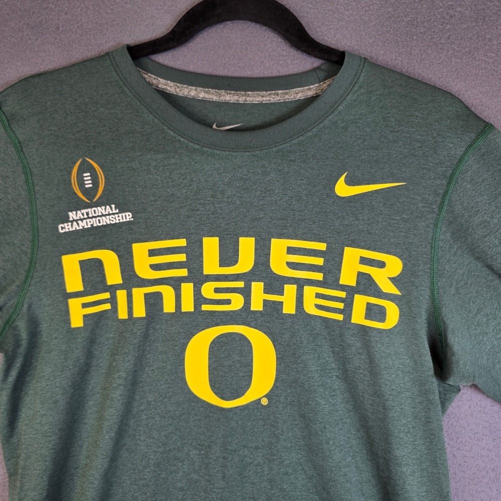 Nike Oregon Ducks Never Finished National Championship Shirt Mens Small Green
